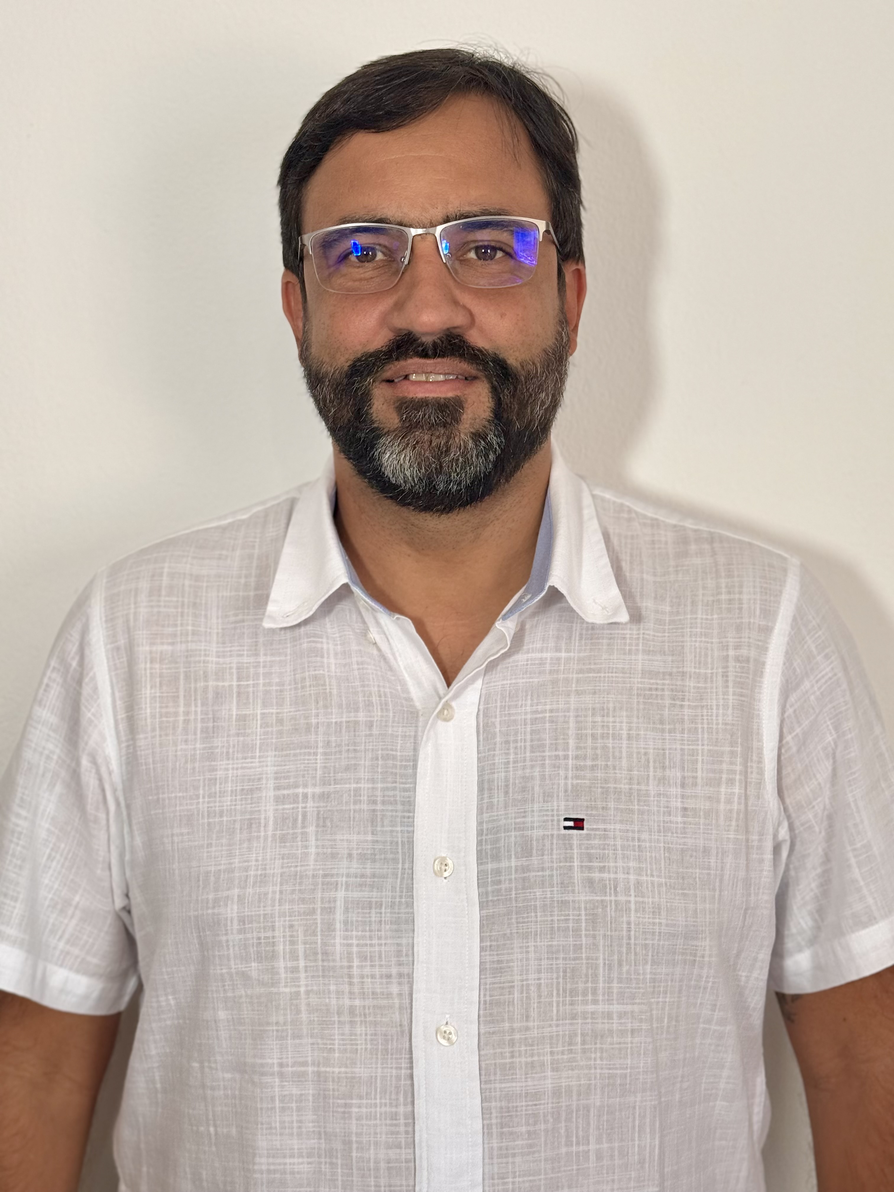 Victor Hugo Souza Serva de Oliveira